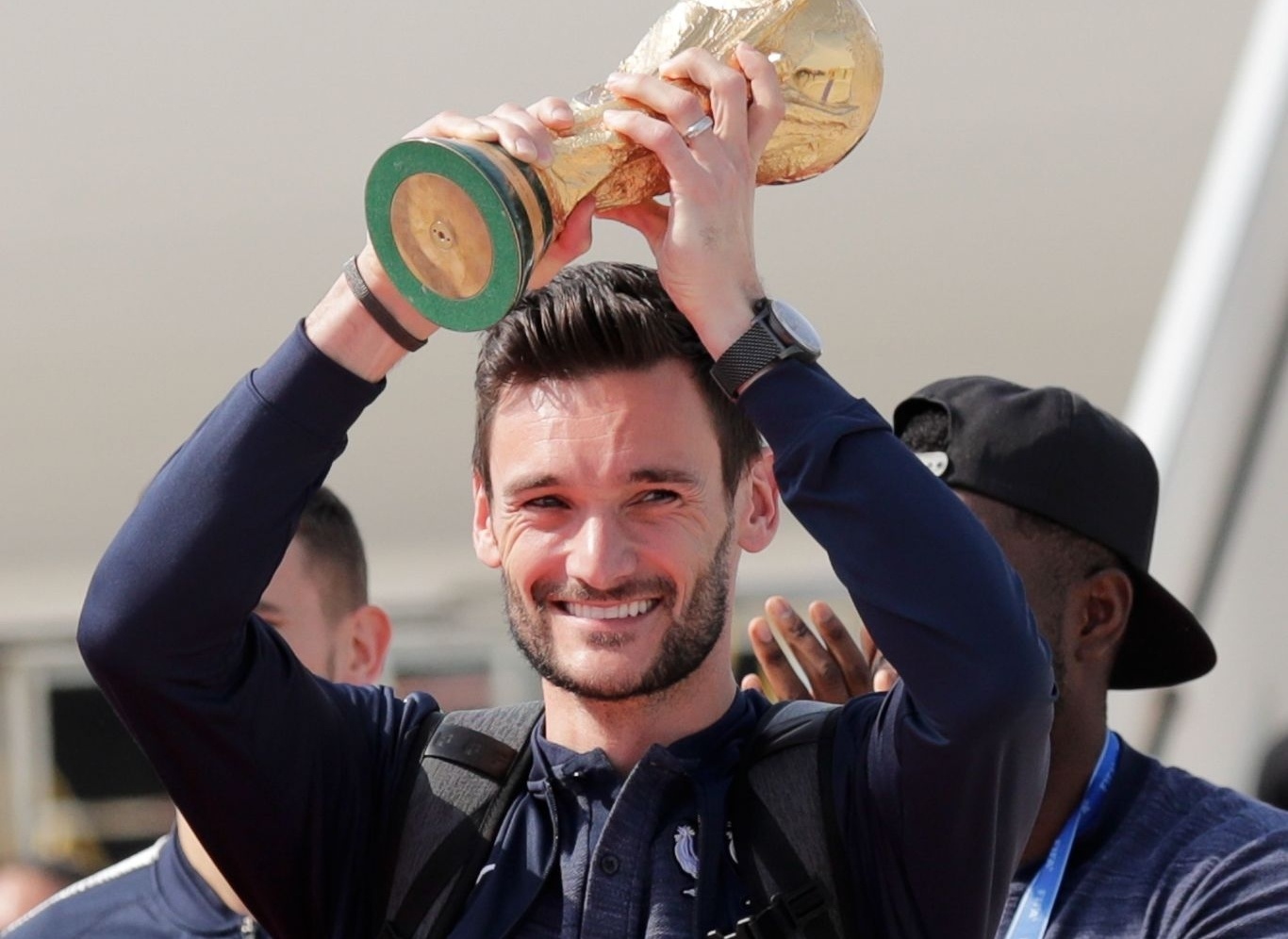 cau thu giau co anh 8