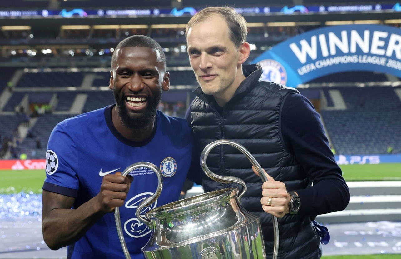 Dem ton vinh hang thu Chelsea hinh anh