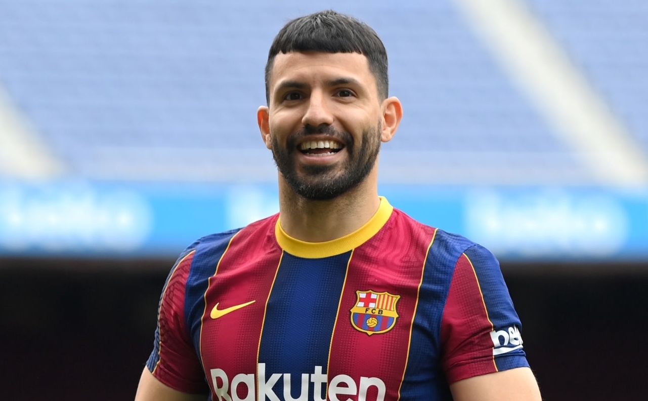 Aguero la canh bac cua Barcelona hinh anh