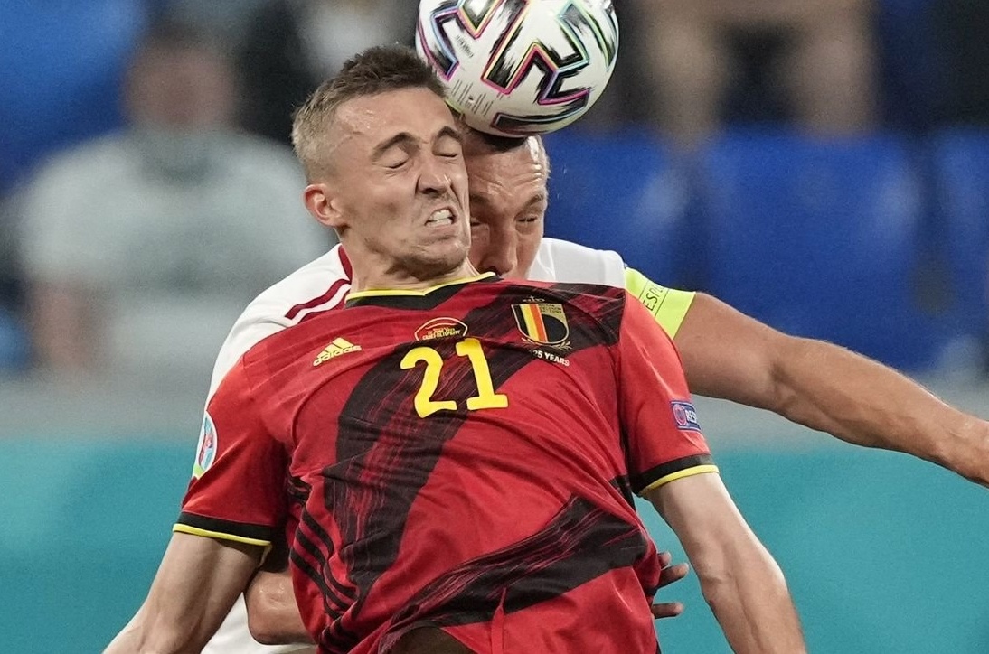 Cau thu dau tien chia tay Euro 2020 hinh anh