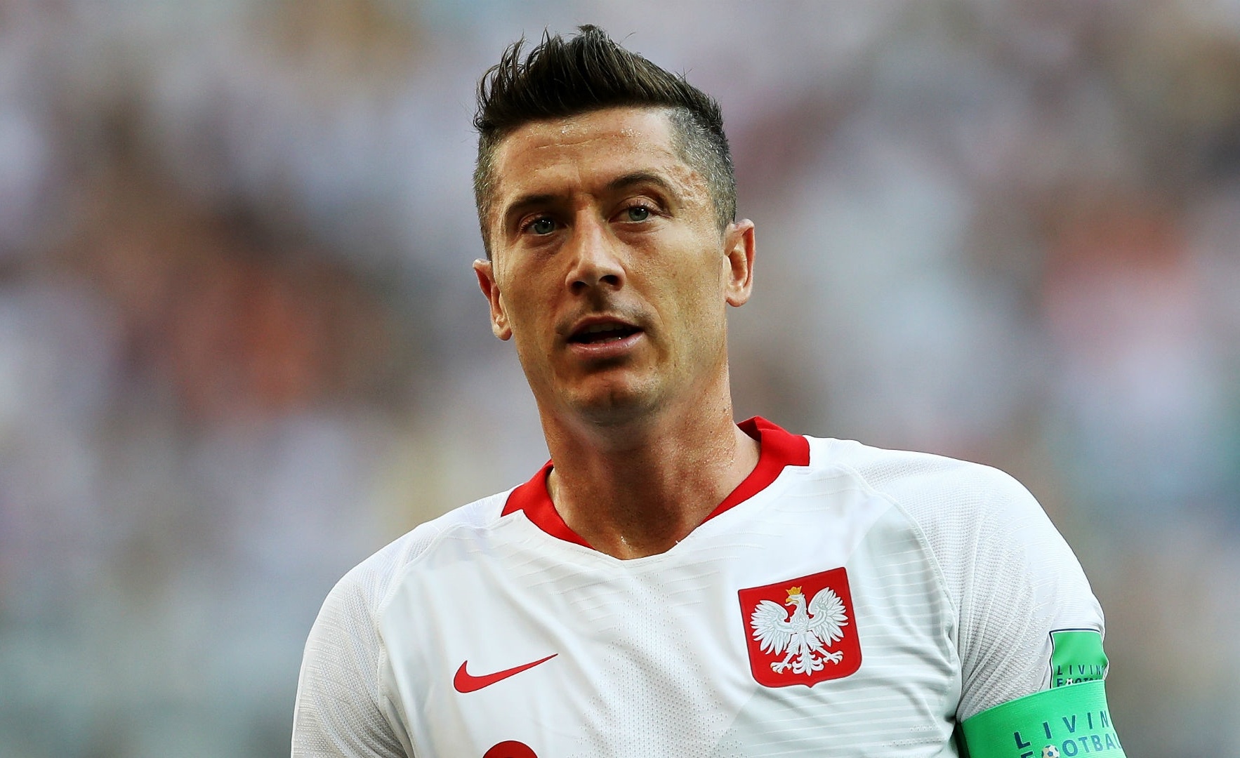 Lewandowski se mang bo mat nao? hinh anh