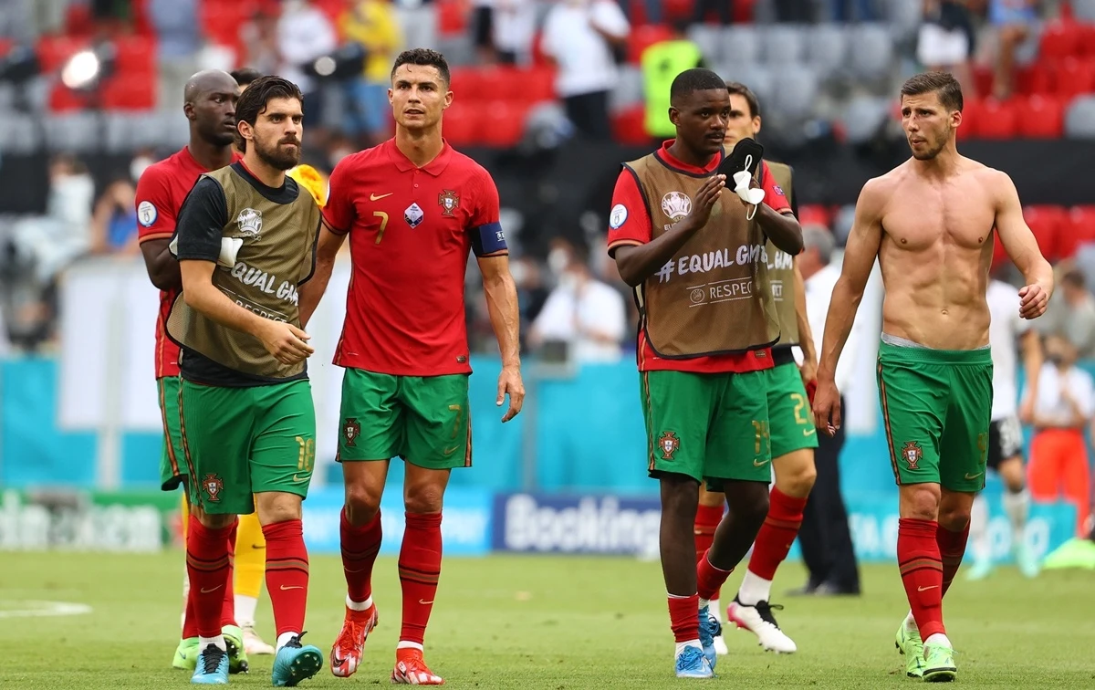 Hang thu tuyen Bo Dao Nha anh 1