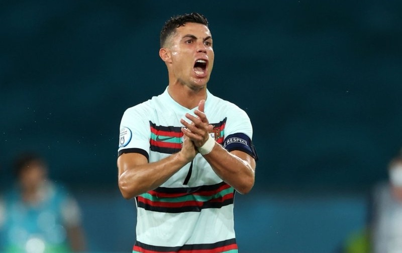 Ronaldo chuan bi dam phan voi Juventus hinh anh