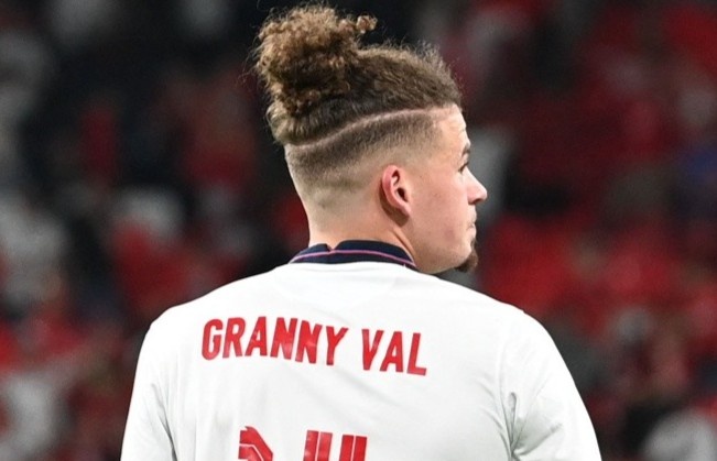 Sao tuyen Anh tuong nho nguoi ba qua co hinh anh