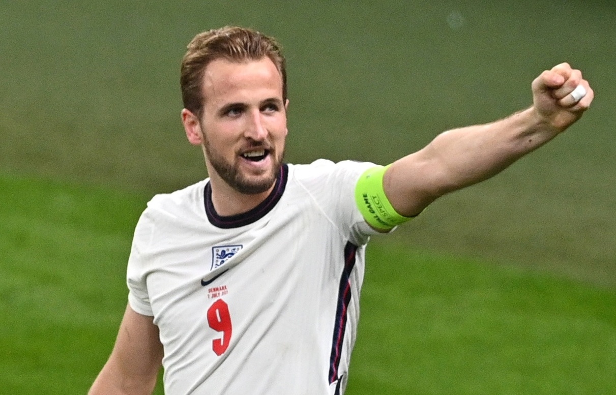 Nhieu CDV Italy mia mai chien thang cua tuyen Anh hinh anh