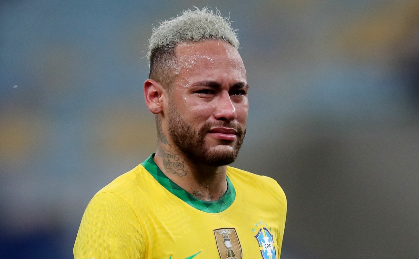 Neymar bat khoc sau that bai truoc Argentina hinh anh