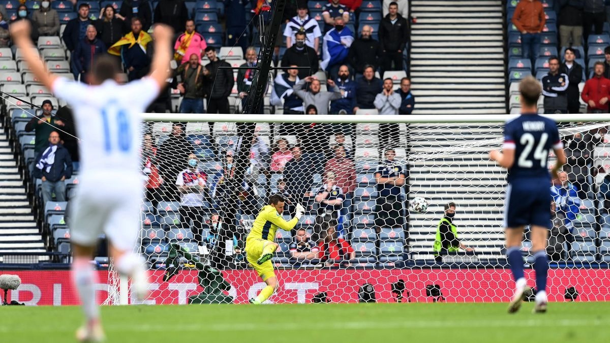 Ban thang dep nhat Euro 2020 anh 2