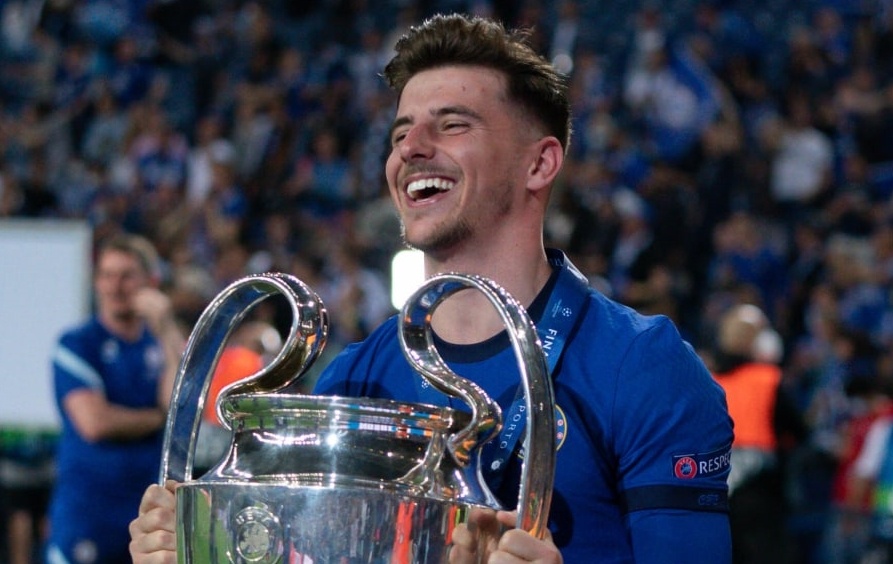 Xac dinh noi to chuc chung ket Champions League 2021/22 hinh anh