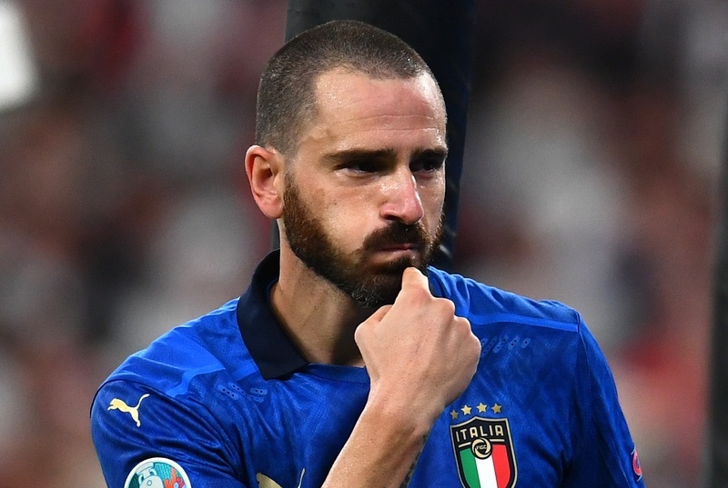 Bonucci nhac tuyen Anh an them my ong hinh anh