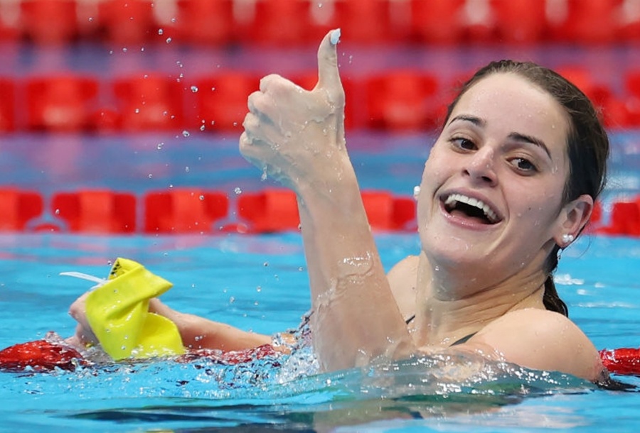 VDV Australia tang huy chuong vang cho nguoi cha qua co hinh anh