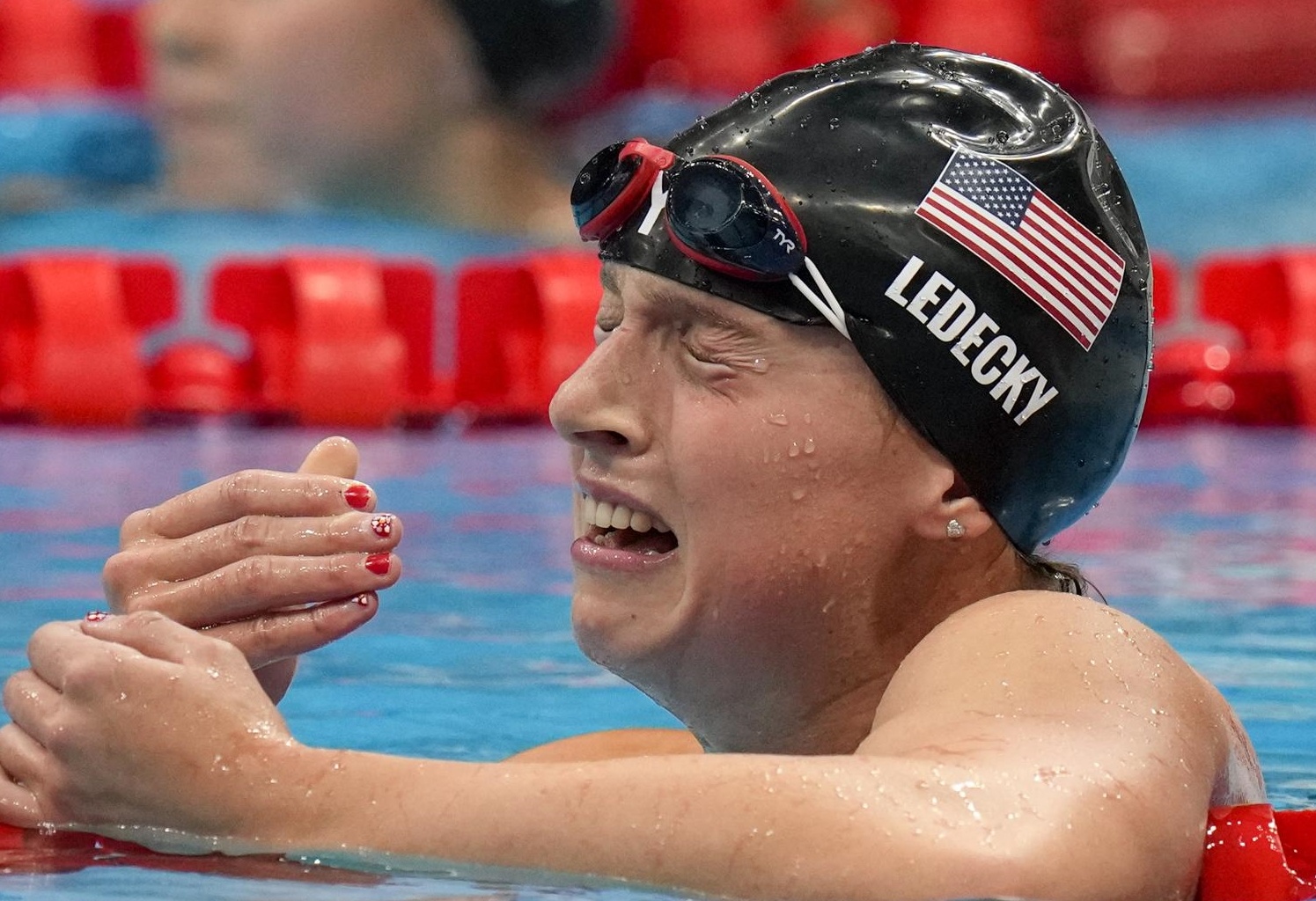 Nhung giot nuoc mat roi o Olympic 2020 hinh anh