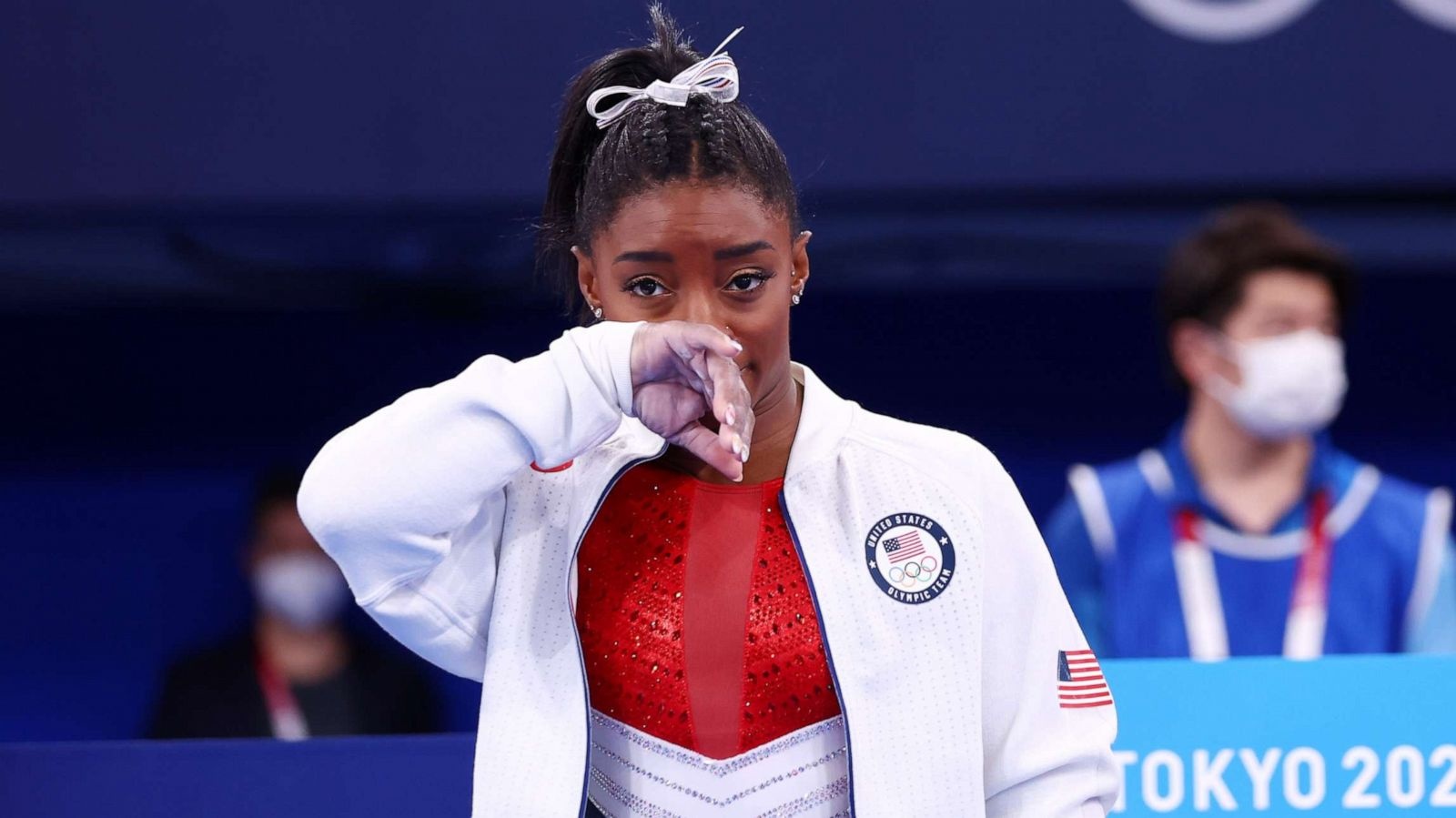 Simone Biles tiep tuc rut khoi 2 noi dung o Olympic 2020 hinh anh