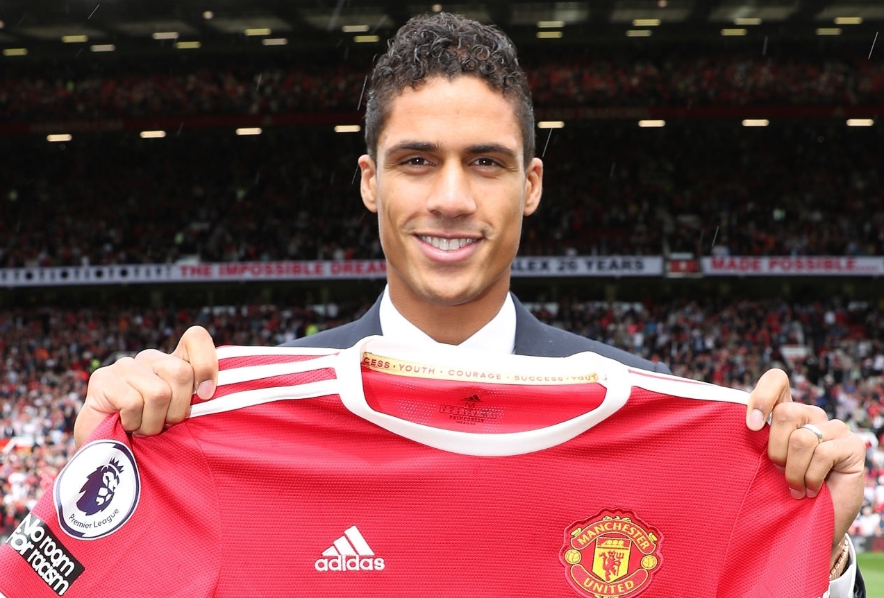 Chuyen tinh Man United va Varane sang chuong moi hinh anh