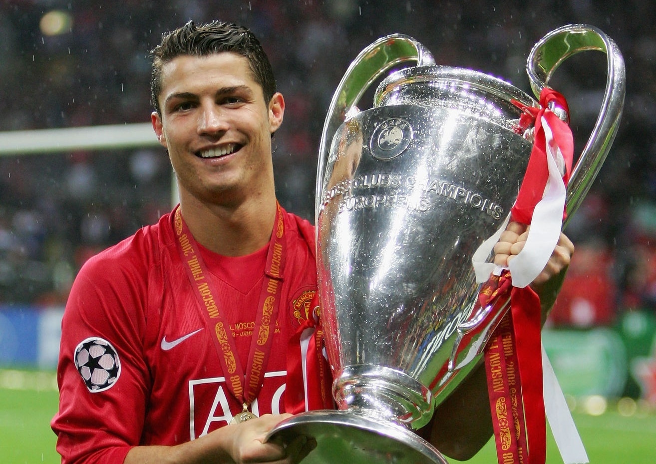 Cristiano Ronaldo tro ve Man United anh 2