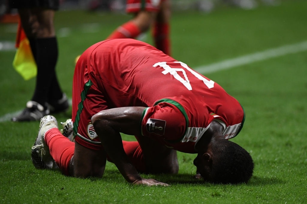 Tuyen Nhat Ban thua soc tren san nha anh 4