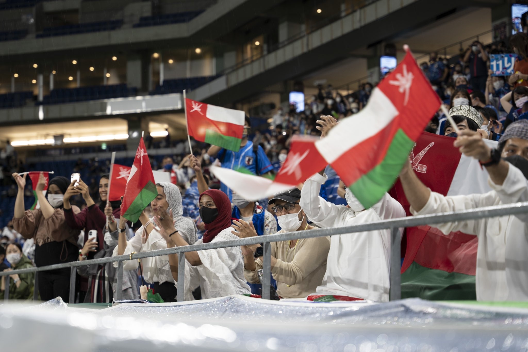 Tuyen Nhat Ban thua soc tren san nha anh 6