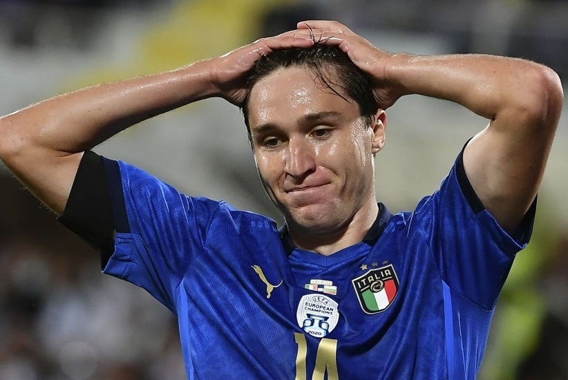 Tuyen Italy gay that vong ngay tren san nha hinh anh