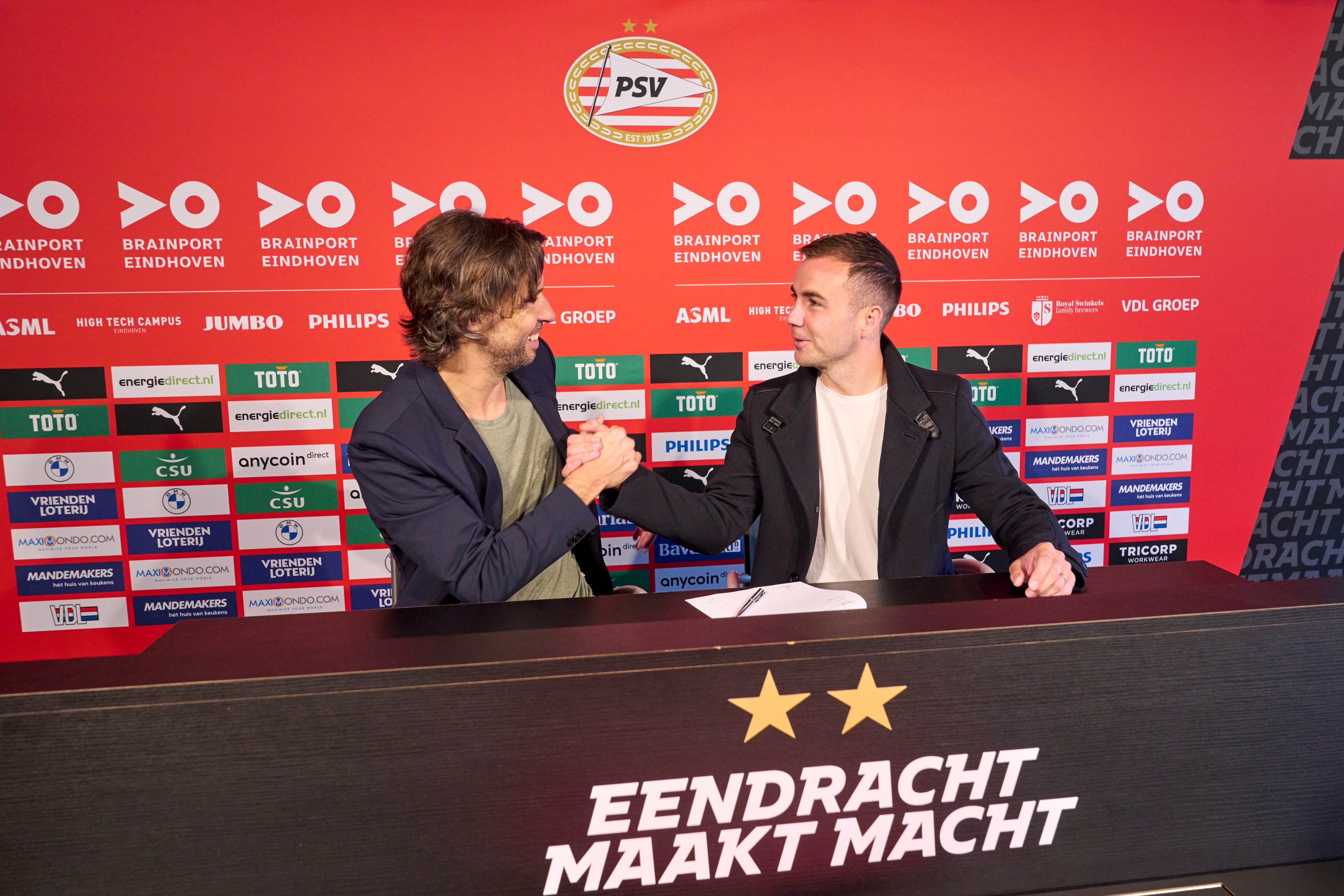 Mario Gotze gia han hop dong anh 2