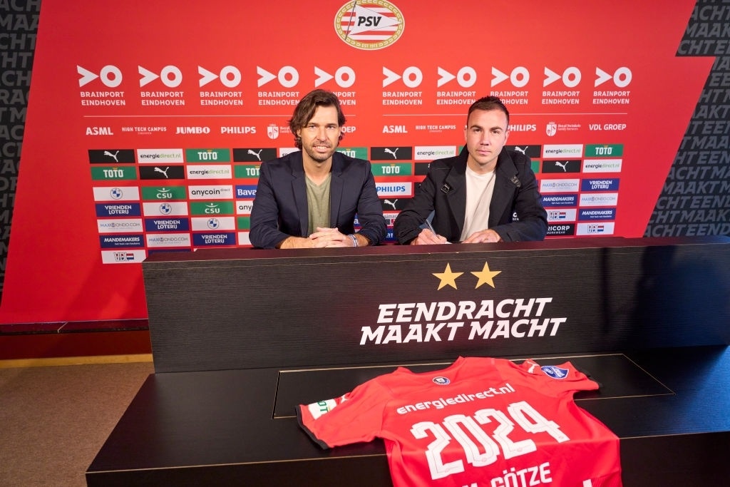 Mario Gotze gia han hop dong anh 1