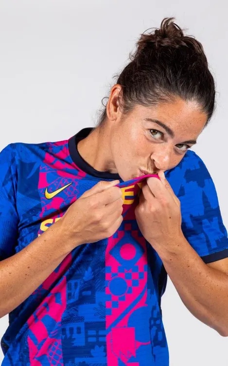 mẫu áo đấu mới của Barcelona ảnh 9 mau ao dau moi cua Barcelona anh 9