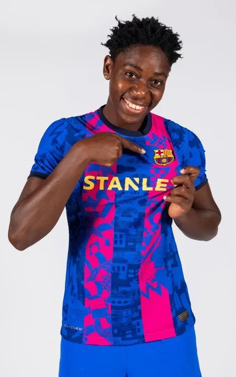 mẫu áo đấu mới của Barcelona ảnh 10 mau ao dau moi cua Barcelona anh 10