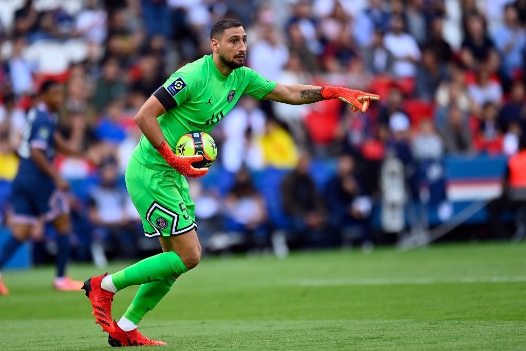Donnarumma ra mat PSG anh 5