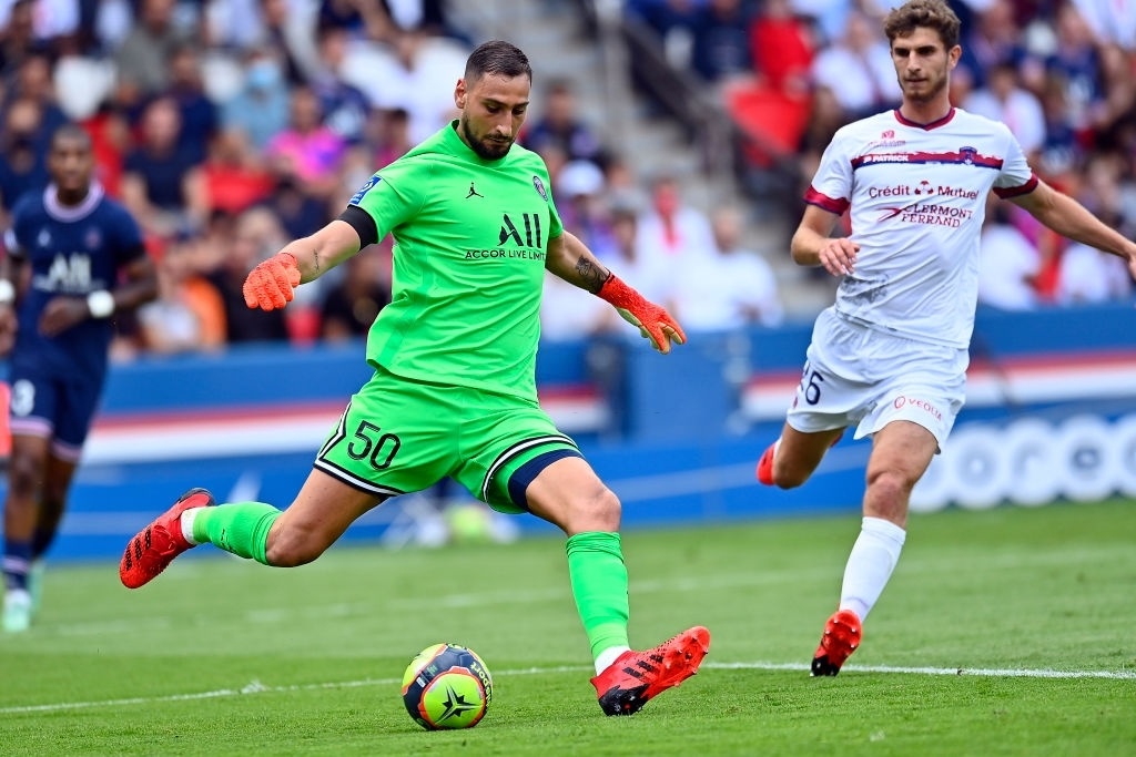 Donnarumma ra mat PSG anh 2