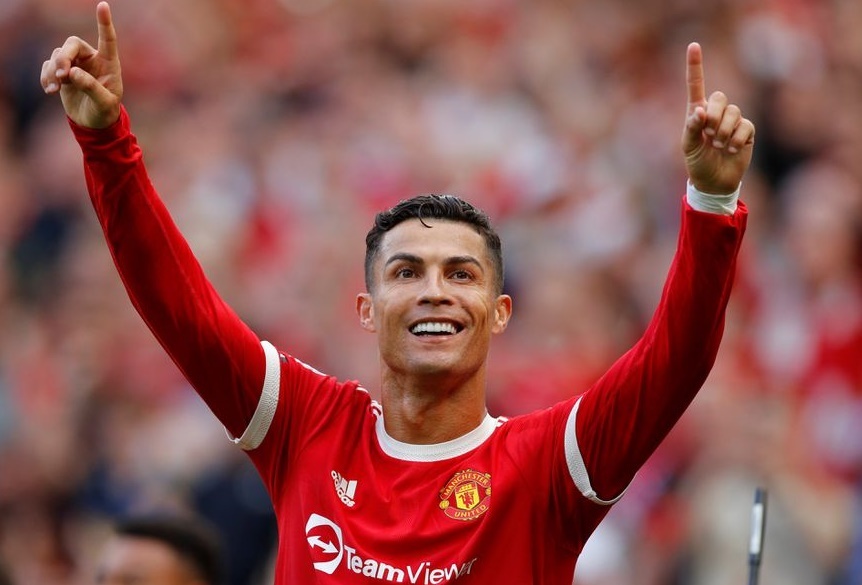 Huyen thoai MU: 'Ronaldo o dang cap khac so voi phan con lai CLB' hinh anh