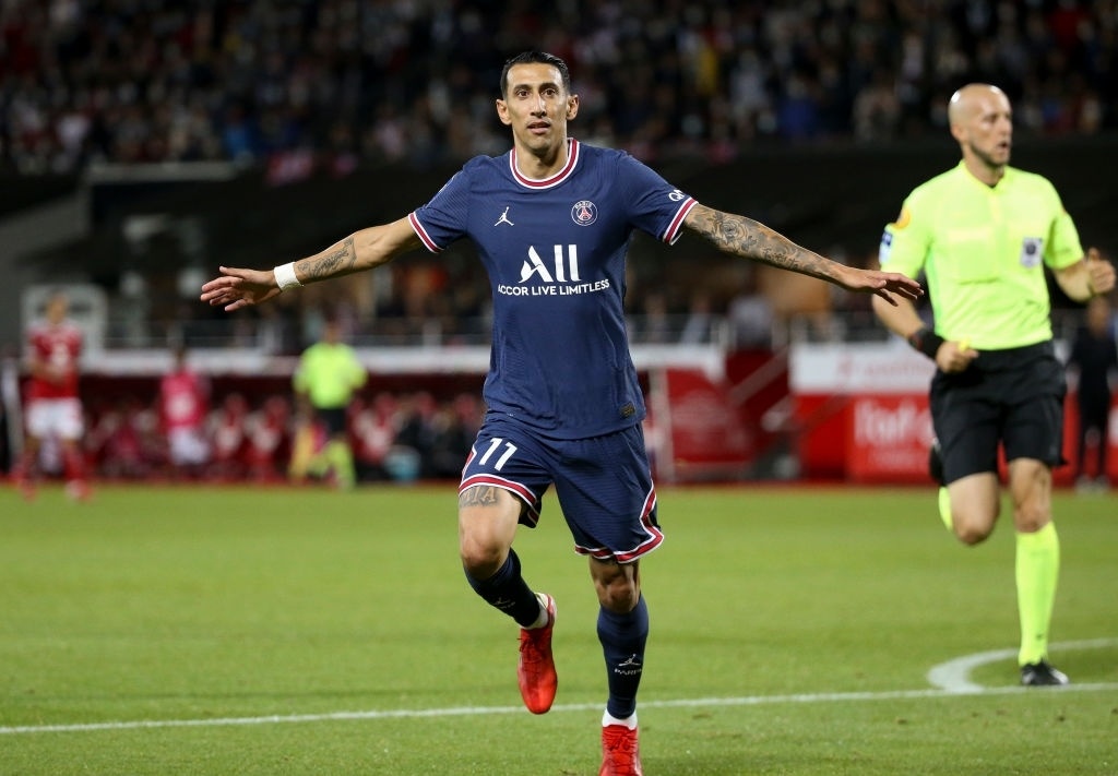 Cau thu 33 tuoi dat gia anh 5