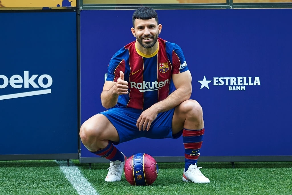 Cau thu 33 tuoi dat gia anh 8