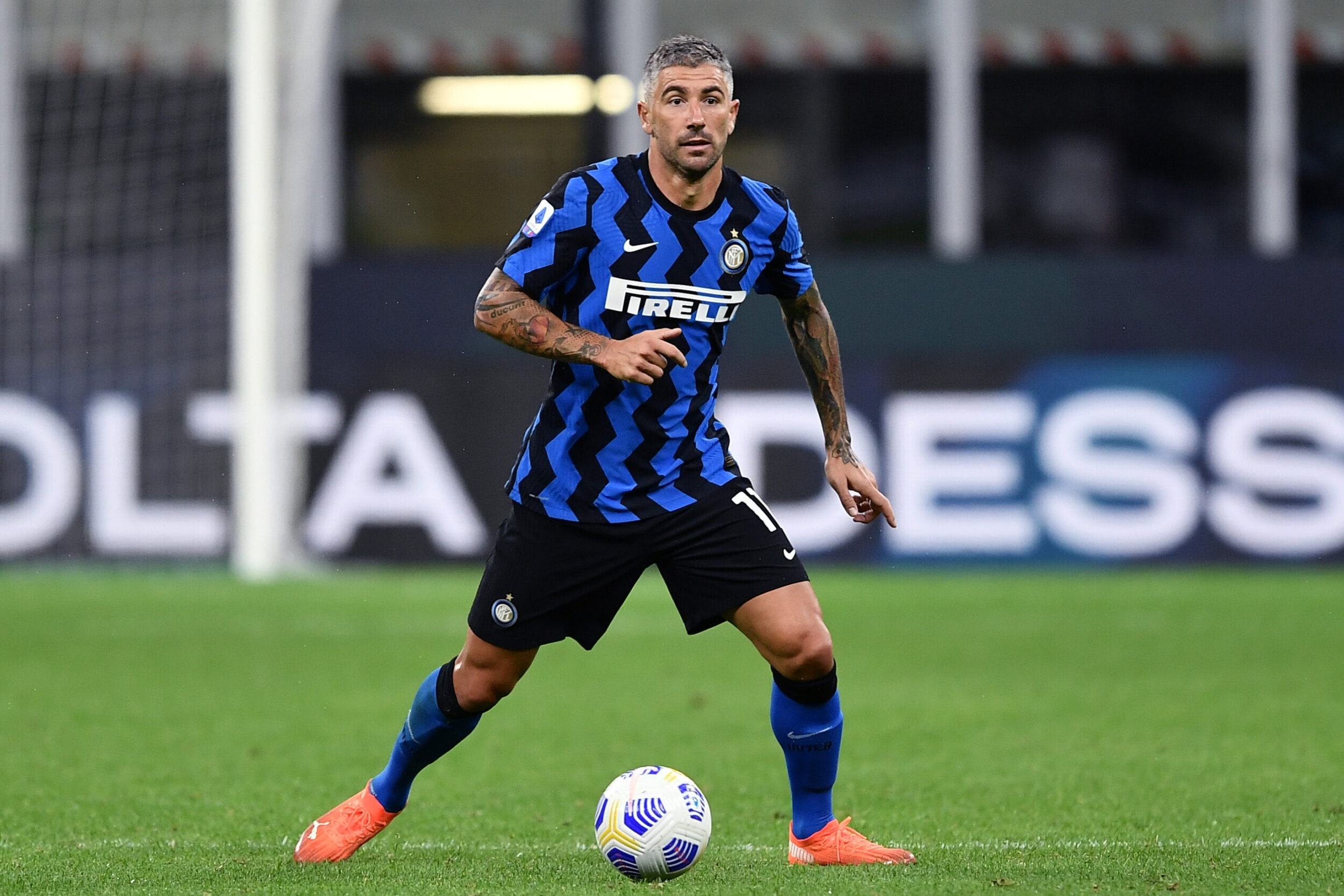 Cau thu sinh nam 1985 anh 4