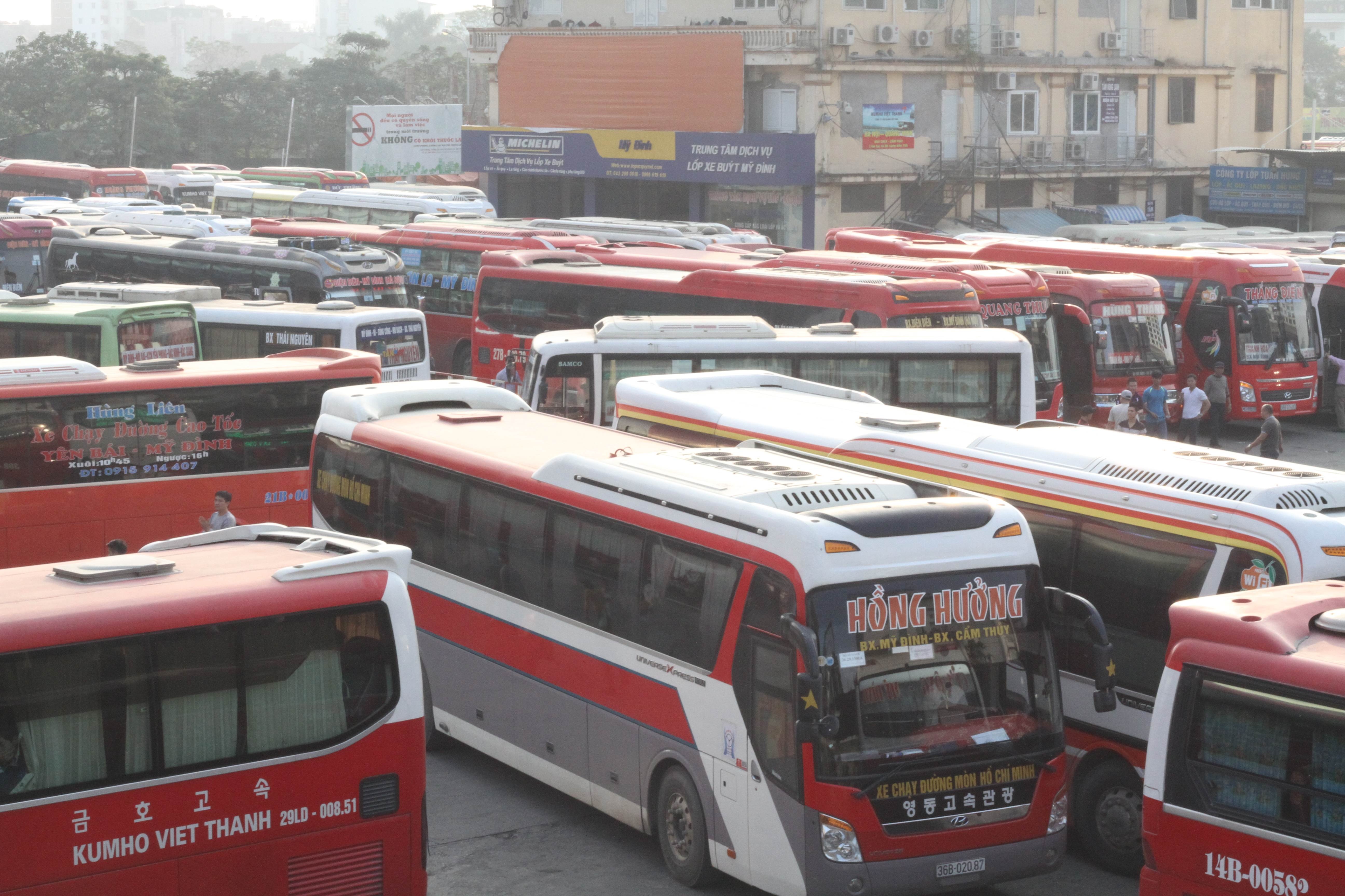 Ha Noi tiep tuc kien nghi thu phi, loai bo xe ca nhan hinh anh