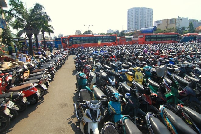 So Giao thong Ha Noi muon lay long duong giu xe dai han hinh anh