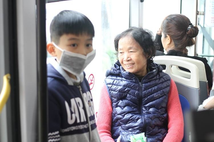 Ha Noi khai truong tuyen buyt nhanh anh 2