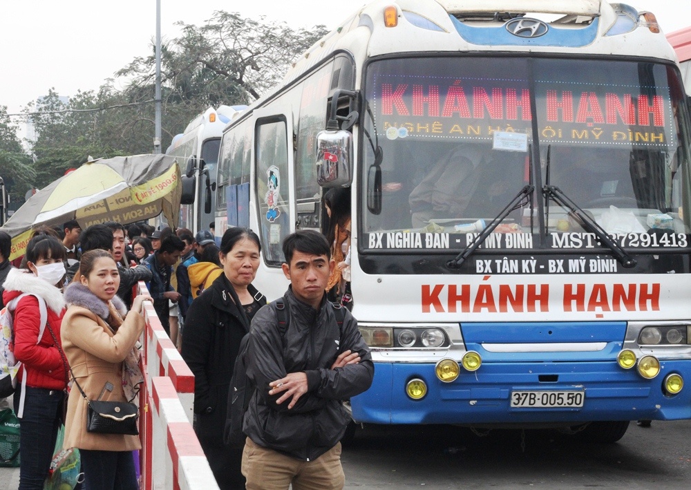 Nha xe ben My Dinh bo tuyen anh 1