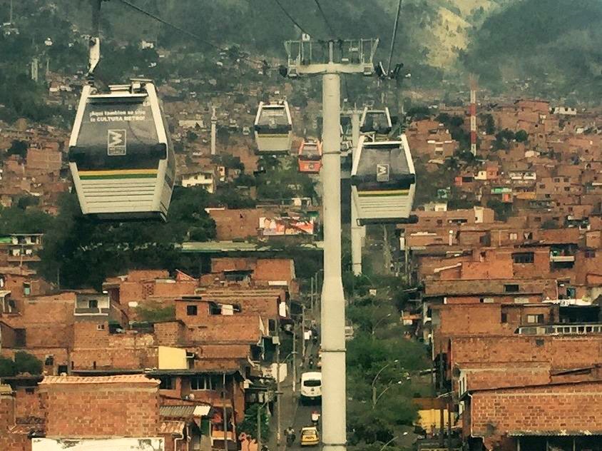 Trai nghiem cap treo qua thanh pho hinh anh