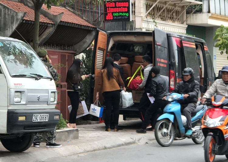 Nhieu nha xe ‘dan tran’ bat khach du vi e am anh 3