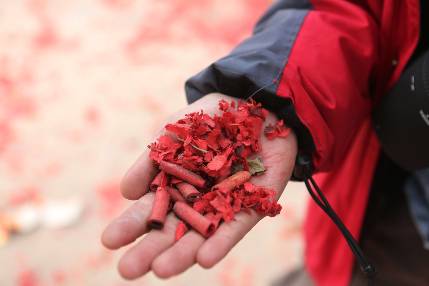 Chu tich quan, huyen chiu trach nhiem neu xay ra dot phao hinh anh