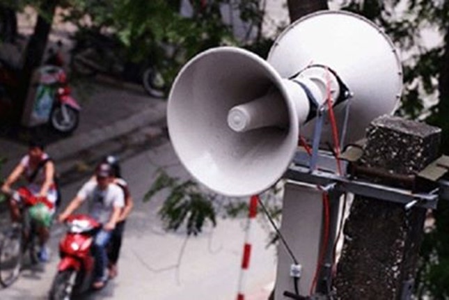 He thong tham do y kien ve loa phuong Ha Noi 'bi tan cong' hinh anh