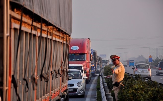 Ha Noi dong thuan 2 phuong an cai tao nut giao Phap Van hinh anh