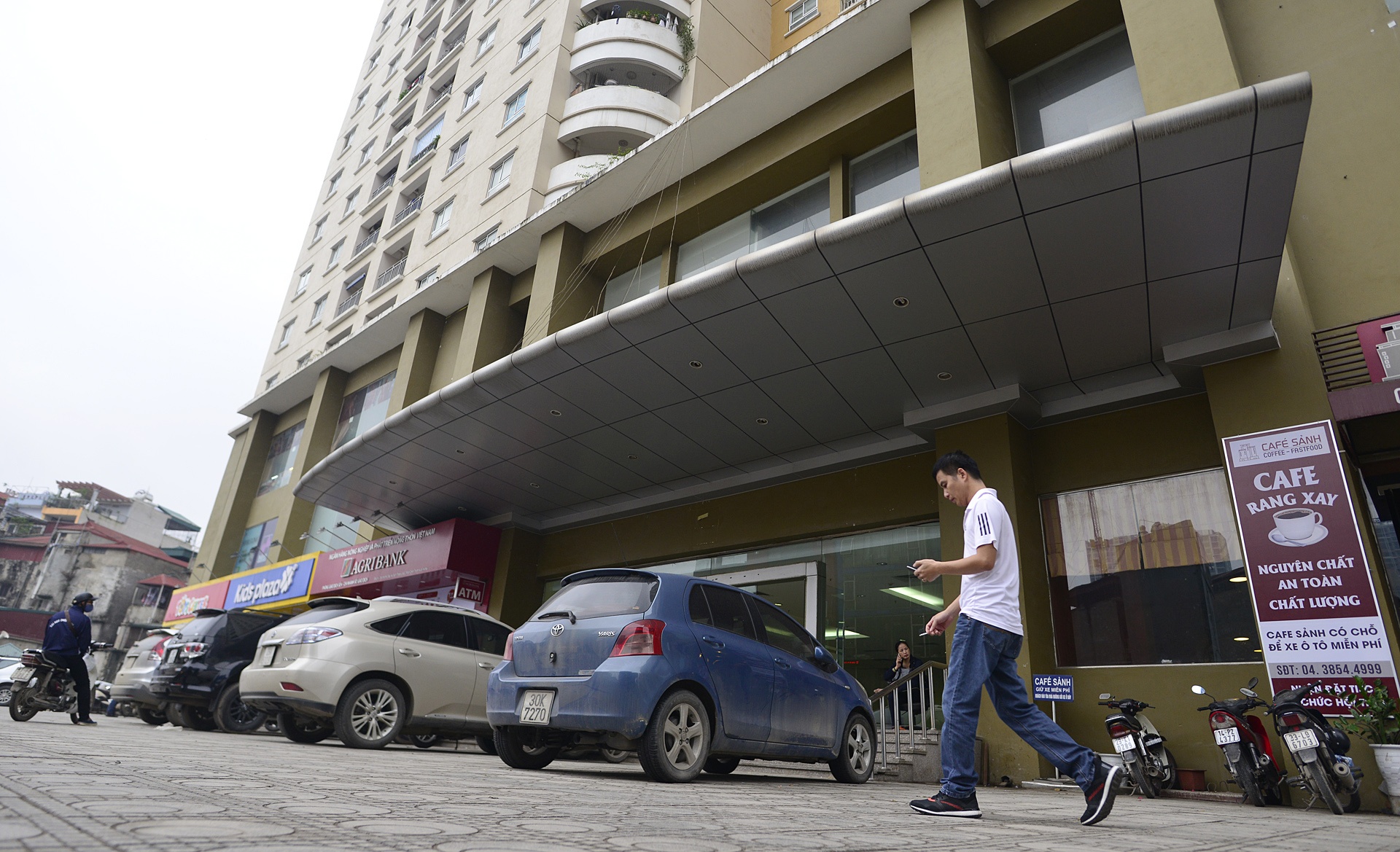 Cho thue de han che bao ke via he anh 2