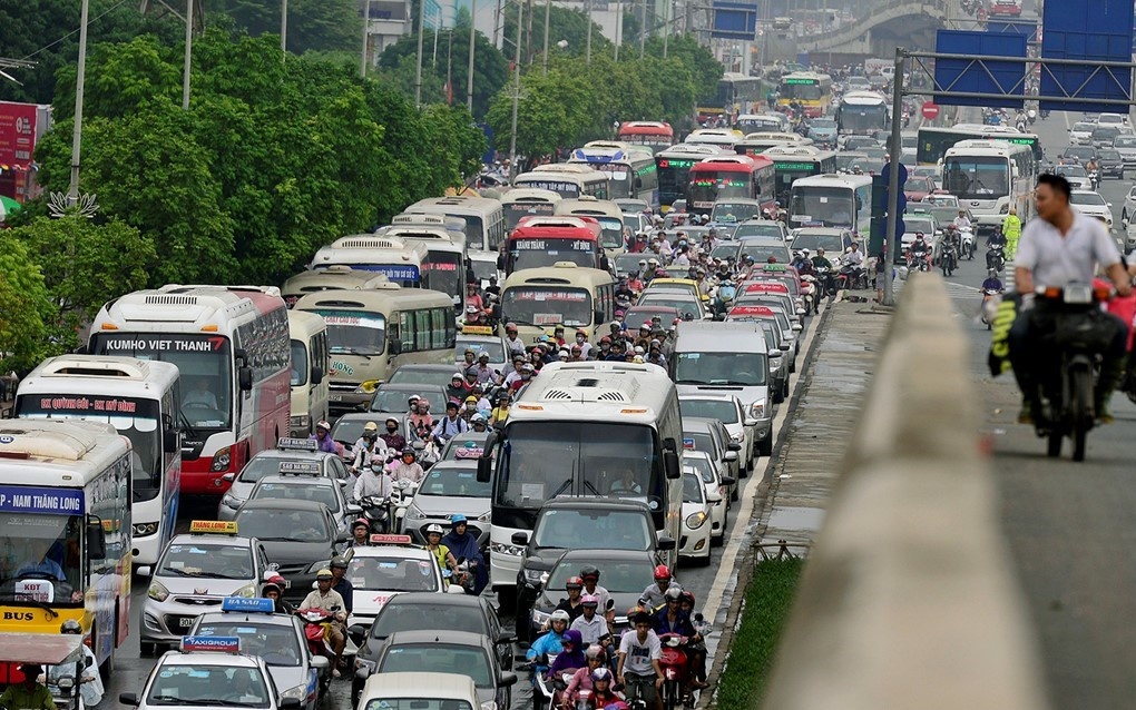 'Dan Ha Noi bat hanh vi tan ca khong dam ve nha' hinh anh