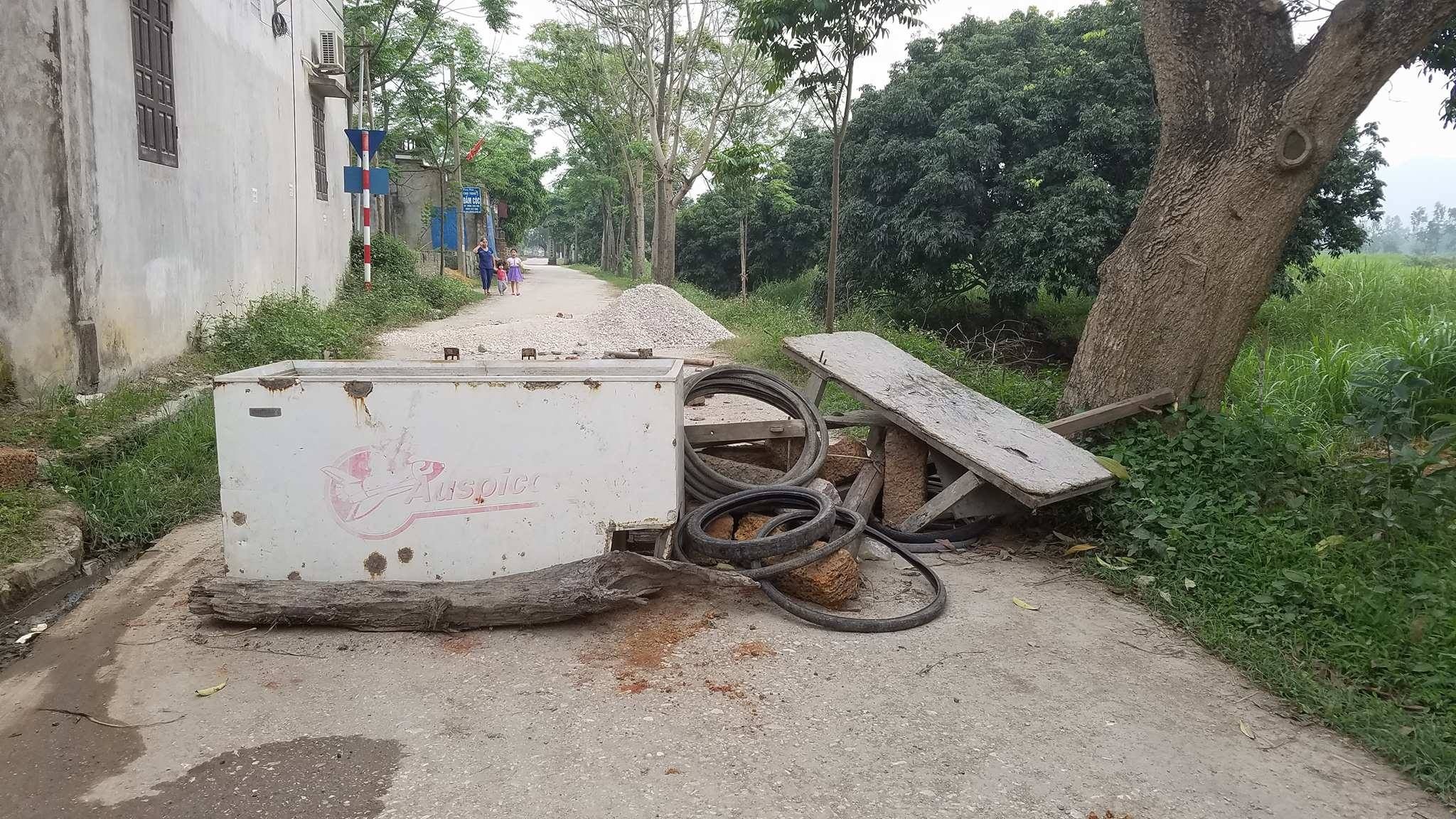 DBQH lam viec voi xa Dong Tam anh 1