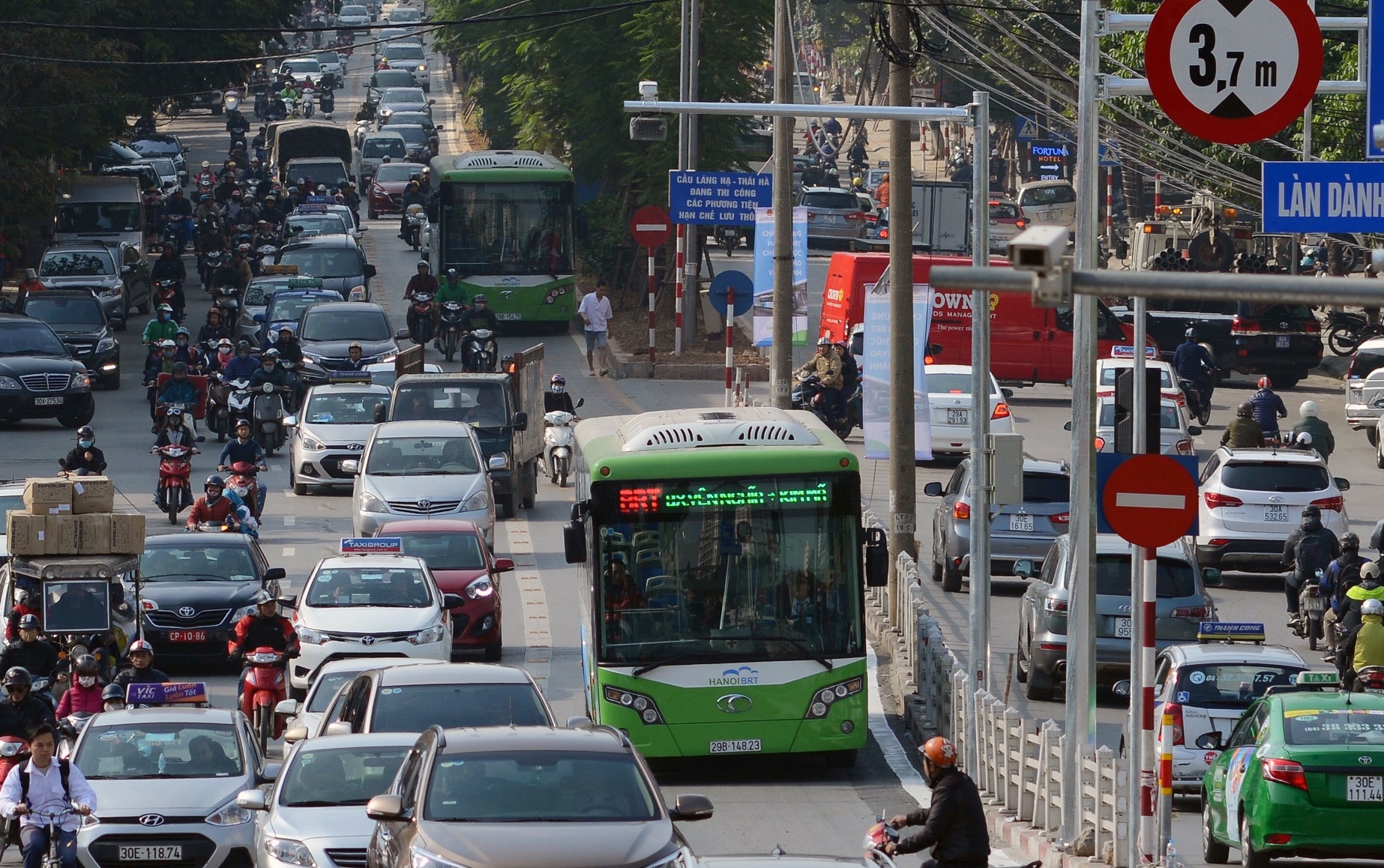 Cho phep buyt thuong vao lan BRT anh 1