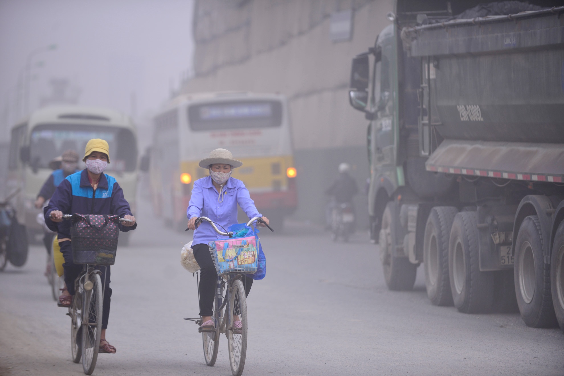 Chat luong khong khi o TP.HCM ngay cang kem hinh anh