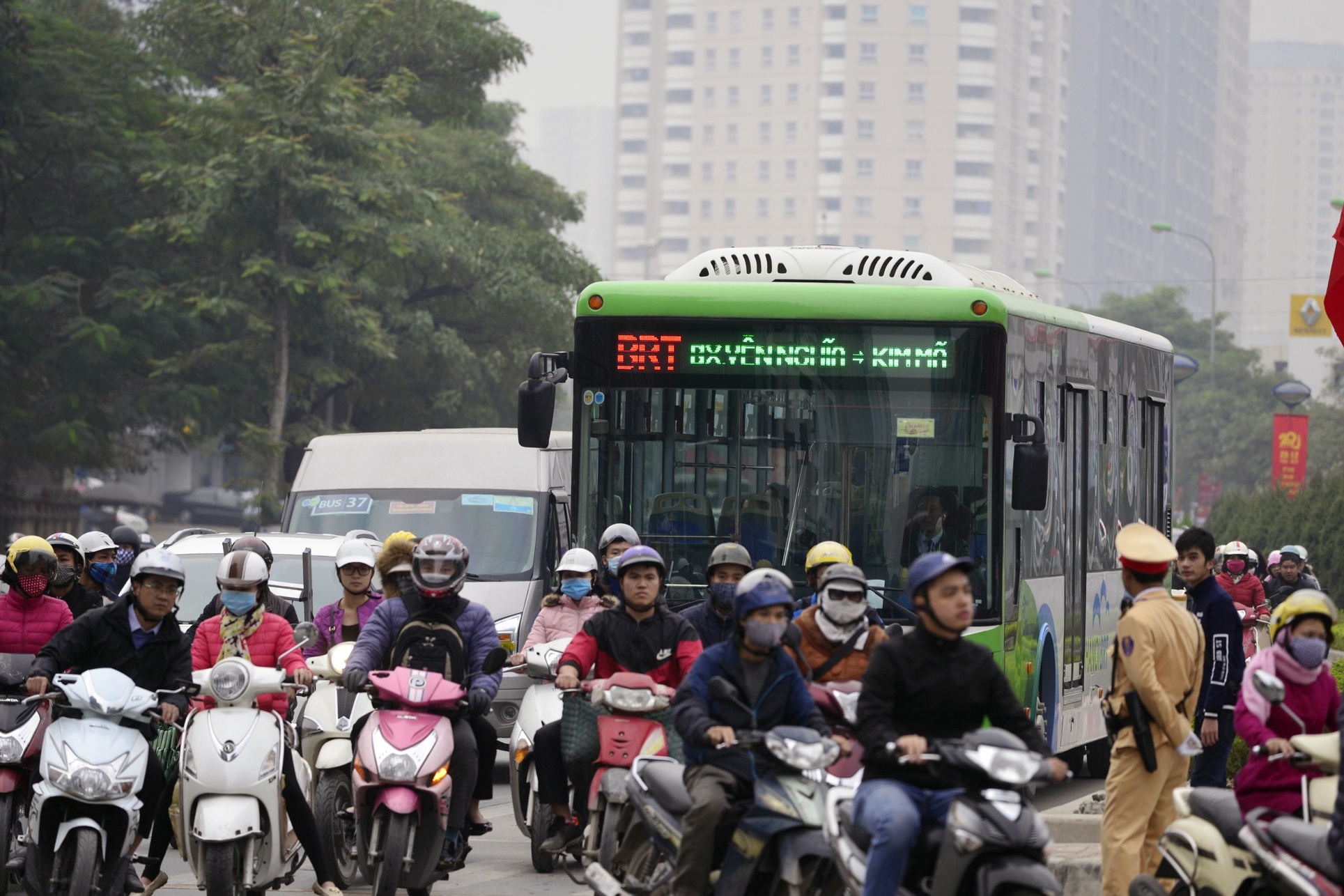 'Nhieu nguoi dan bo phuong tien ca nhan de di BRT' hinh anh