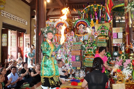 Sac mau Yen Bai anh 2