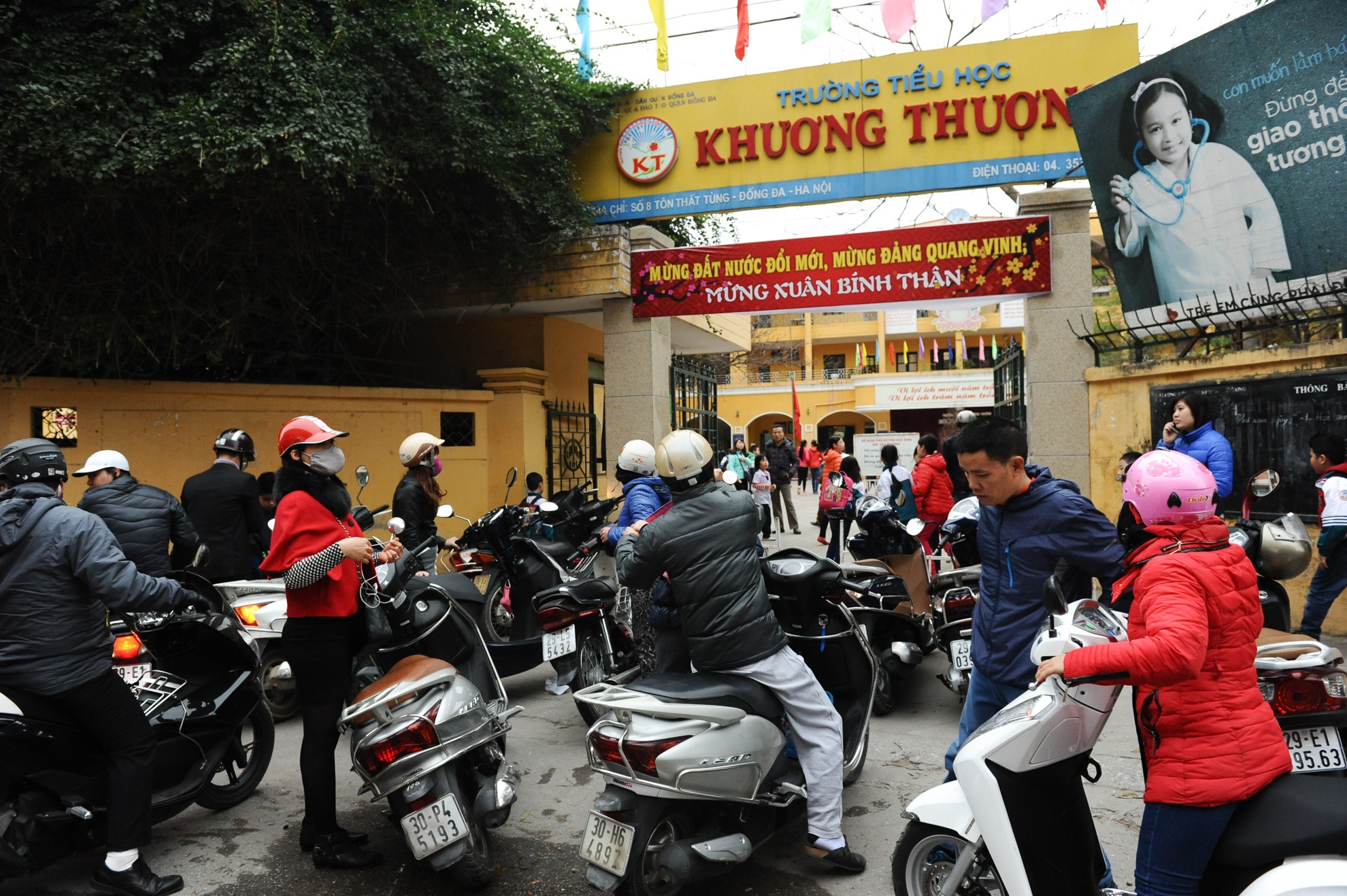 xe đưa đón học sinh ảnh 1 xe dua don hoc sinh anh 1