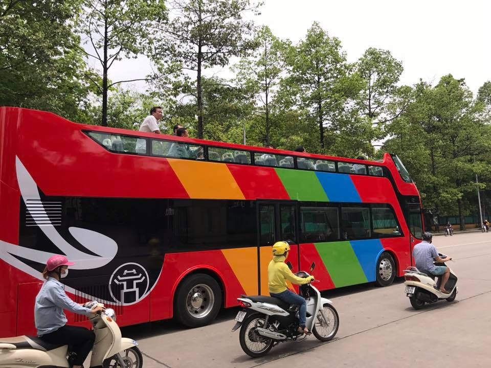 Ha Noi chay thu nghiem xe buyt 2 tang 'mui tran' hinh anh