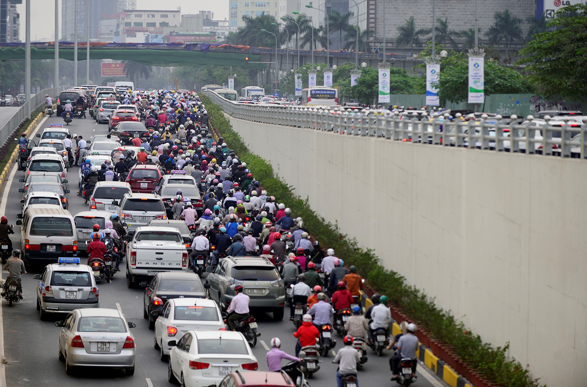 Hà Nội đổi giờ học, giờ làm ảnh 1 Ha Noi doi gio hoc, gio lam anh 1